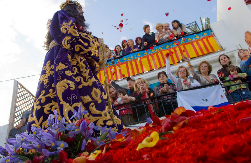 Disfruta de los pasos de Alicante